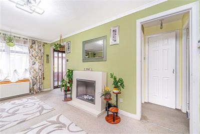 45 Birrell Drive, Dunfermline, KY11 8DT - image 2