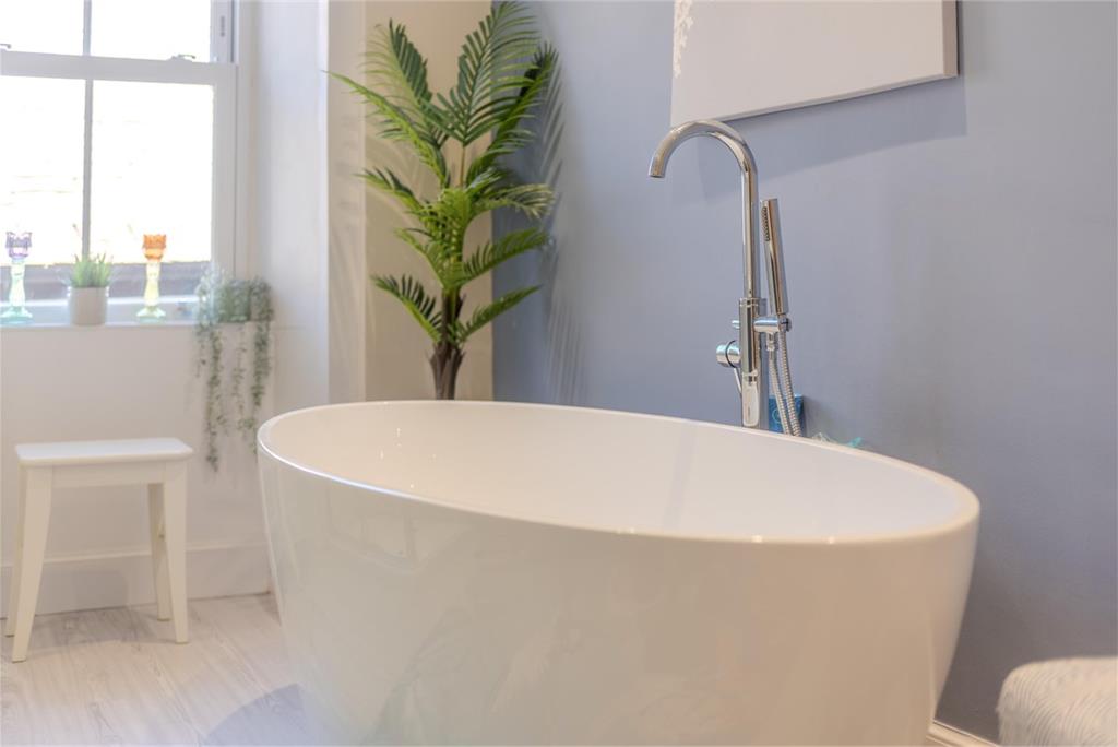 Keith House
29 High Street,
Coldstream,
TD12 4AP - image 15
