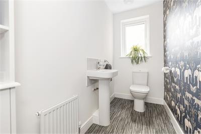 11 Monteith Place, Bilston, EH25 9AE - image 14