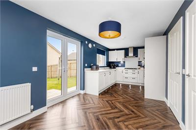 11 Monteith Place, Bilston, EH25 9AE - image 4