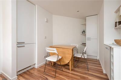 2/5 Cowgatehead, Edinburgh, EH1 1JU - image 6