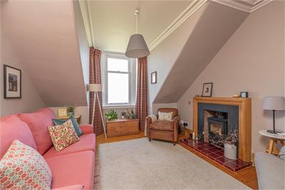 20c Promenade,
Musselburgh,
EH21 6DD - image 2