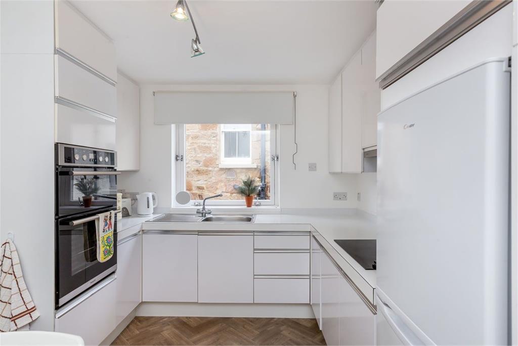 1 Urquhart Wynd,
Cellardyke,
Anstruther,
KY10 3BN - image 3