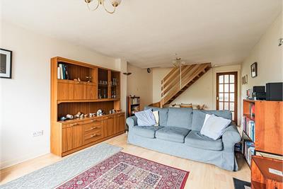 75 Eskhill, Penicuik, EH26 8DD - image 2