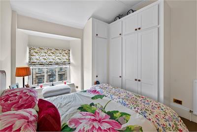 4/4 Great King Street,
New Town,
Edinburgh,
EH3 6QL - image 20
