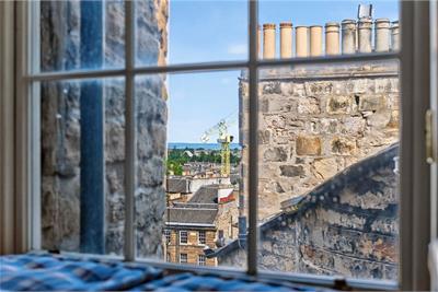 4/4 Great King Street,
New Town,
Edinburgh,
EH3 6QL - image 9