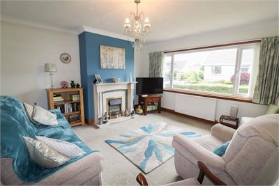 Swallownest, 28 Robb Place, Castle Douglas, DG7 1LW - image 2