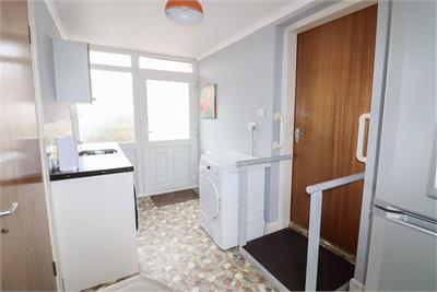 Swallownest, 28 Robb Place, Castle Douglas, DG7 1LW - image 8