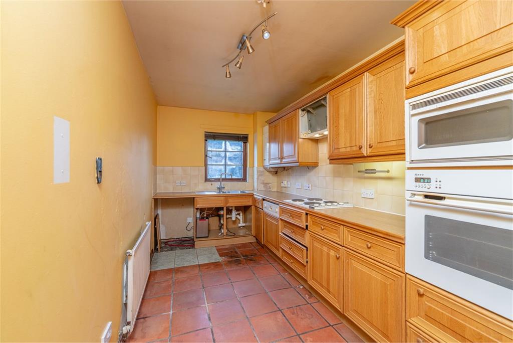 93/8 Orchard Brae Avenue,
Edinburgh,
EH4 2UT - image 6