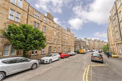 19/4 Caledonian Crescent, Edinburgh, EH11 2AL - image 12