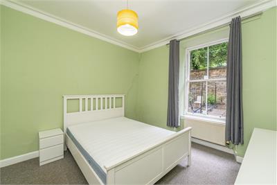 19/4 Caledonian Crescent, Edinburgh, EH11 2AL - image 6