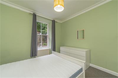 19/4 Caledonian Crescent, Edinburgh, EH11 2AL - image 7