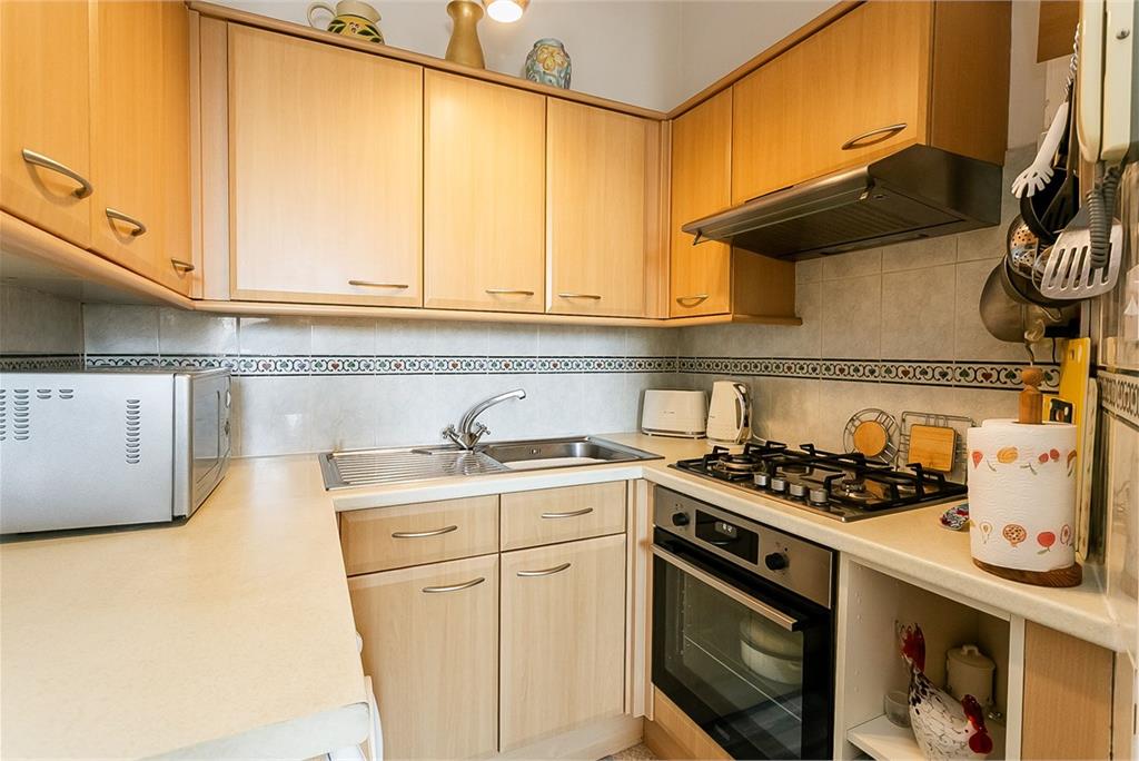 4/6 Moat Terrace,
Edinburgh,
EH14 1PR - image 7