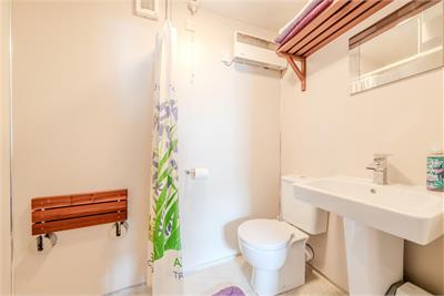 18 Newtown Street,
Duns,
TD11 3DT - image 15
