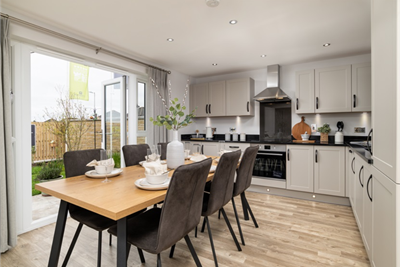 37 MacDermott Avenue, West Craigs, Corstorphine, Edinburgh, EH12 0DH - image 2