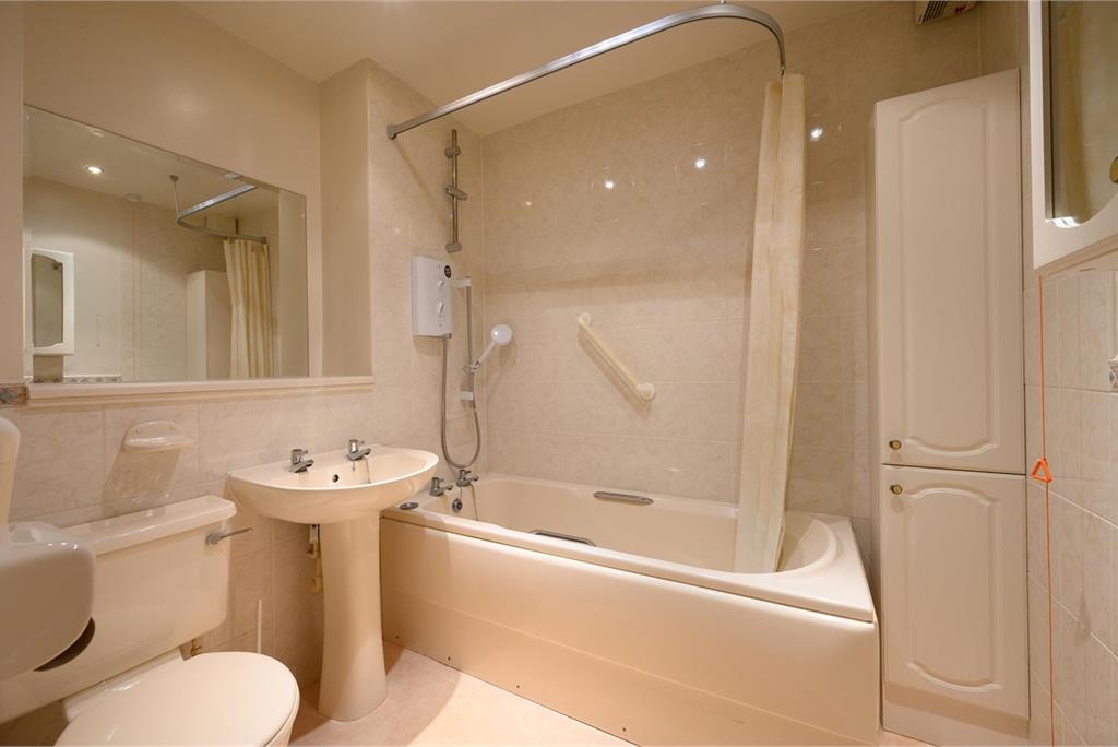 6/15 Roseburn Drive,
Edinburgh,
EH12 5NS - image 12
