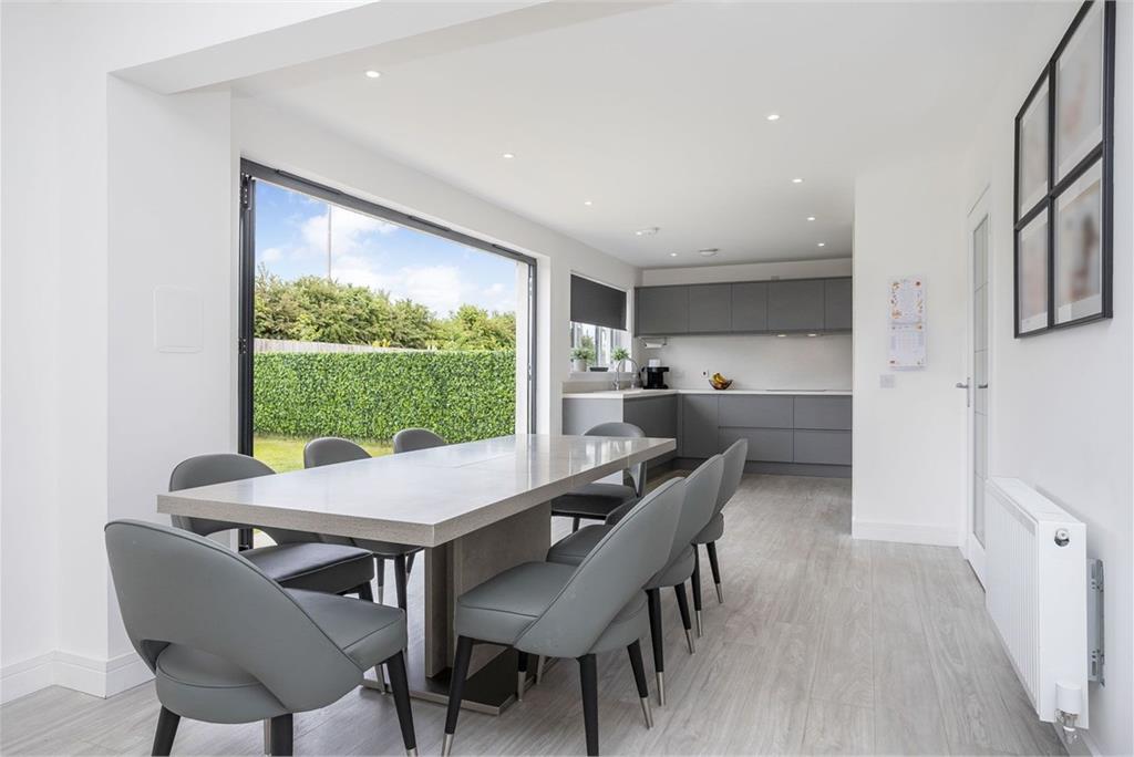 23 Armstrong Crescent, Calderwood, East Calder, EH53 0PZ - image 2