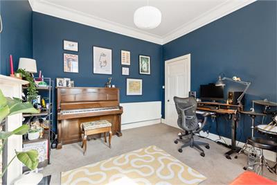 64 Kirkhill Road, Penicuik, EH26 8JF - image 5