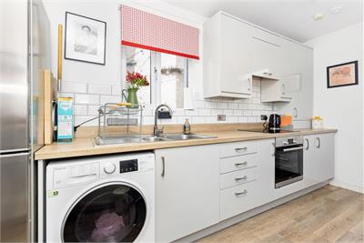 64 Kirkhill Road, Penicuik, EH26 8JF - image 10