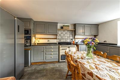 The Cottage, Lilliesleaf, Melrose, TD6 9JB - image 9