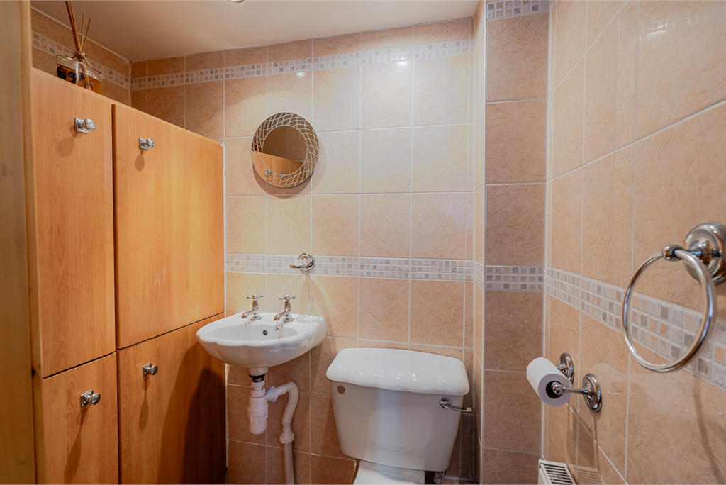 48 Carberry Court, Whitecraig, EH21 8PJ - image 11