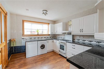 48 Carberry Court, Whitecraig, EH21 8PJ - image 8
