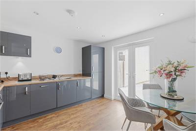 24 Crawhill Drive, Bargeddie, Glasgow, G69 7FN - image 2
