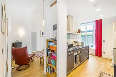 22/5 Simpson Loan, Lauriston, Edinburgh, EH3 9GD - image 7