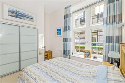 22/5 Simpson Loan, Lauriston, Edinburgh, EH3 9GD - image 7