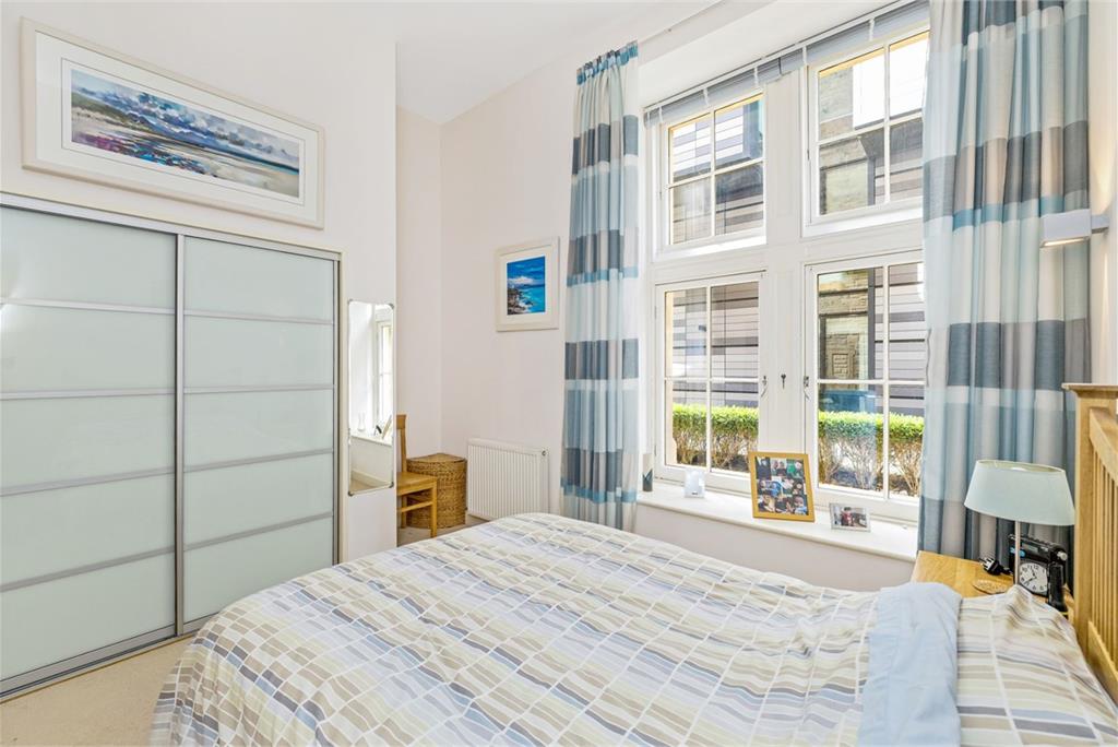 22/5 Simpson Loan, Lauriston, Edinburgh, EH3 9GD - image 8
