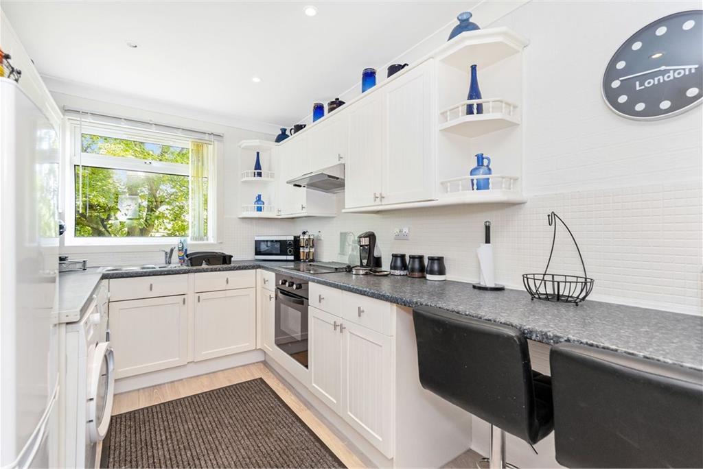 15B, Forrester Park Drive, Corstorphine, Edinburgh, EH12 9AX - image 5