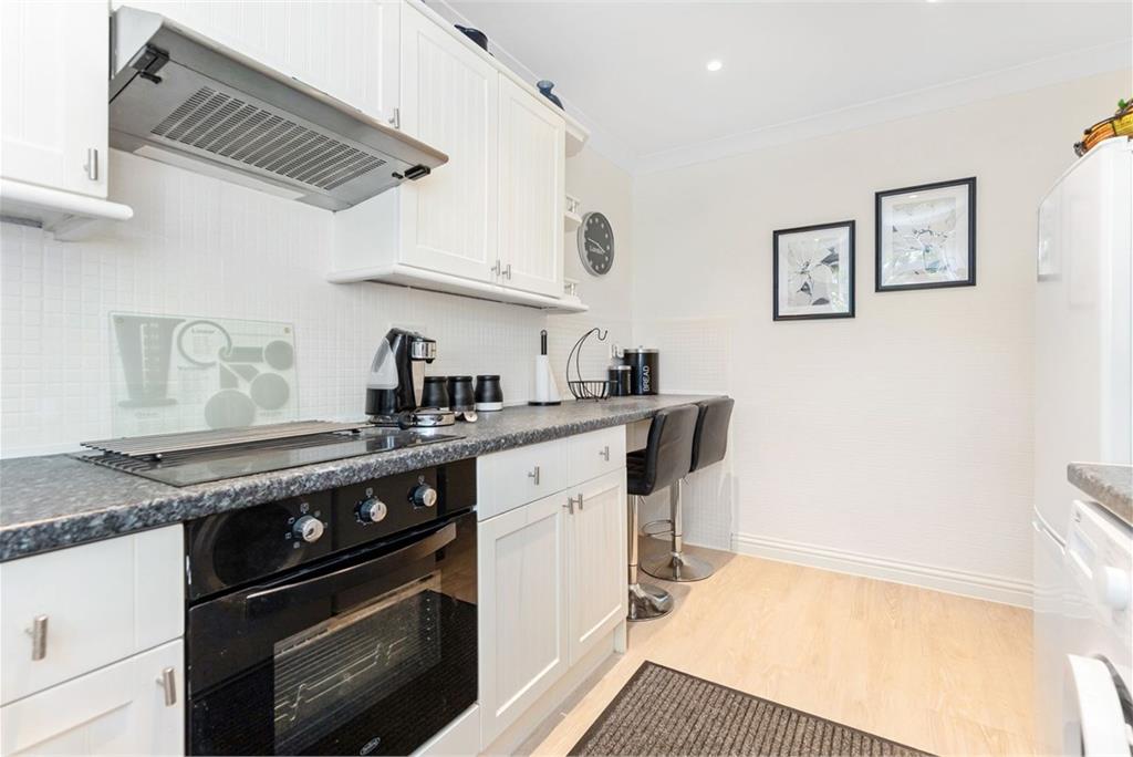 15B, Forrester Park Drive, Corstorphine, Edinburgh, EH12 9AX - image 6