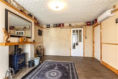 14a South Liddle Street, Newcastleton, TD9 0RW - image 9