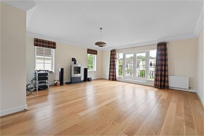 11 Craigerne Drive, Peebles EH45 9HN - image 4