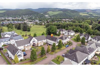 11 Craigerne Drive, Peebles EH45 9HN - image 1