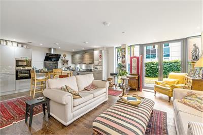 73/1 Logie Green Road, Edinburgh, EH7 4HF - image 2
