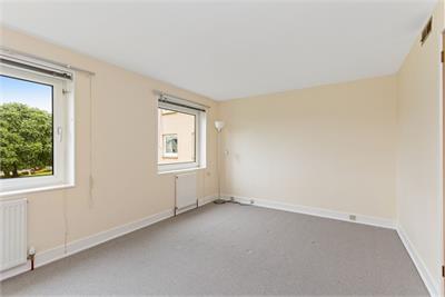 4/10 Succoth Court, EDINBURGH, EH12 6BZ - image 11