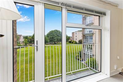 4/10 Succoth Court, EDINBURGH, EH12 6BZ - image 19