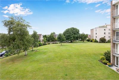 4/10 Succoth Court, EDINBURGH, EH12 6BZ - image 23