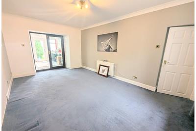 60 High Street, Sanquhar, DG4 6BL - image 13