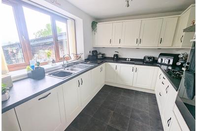60 High Street, Sanquhar, DG4 6BL - image 9