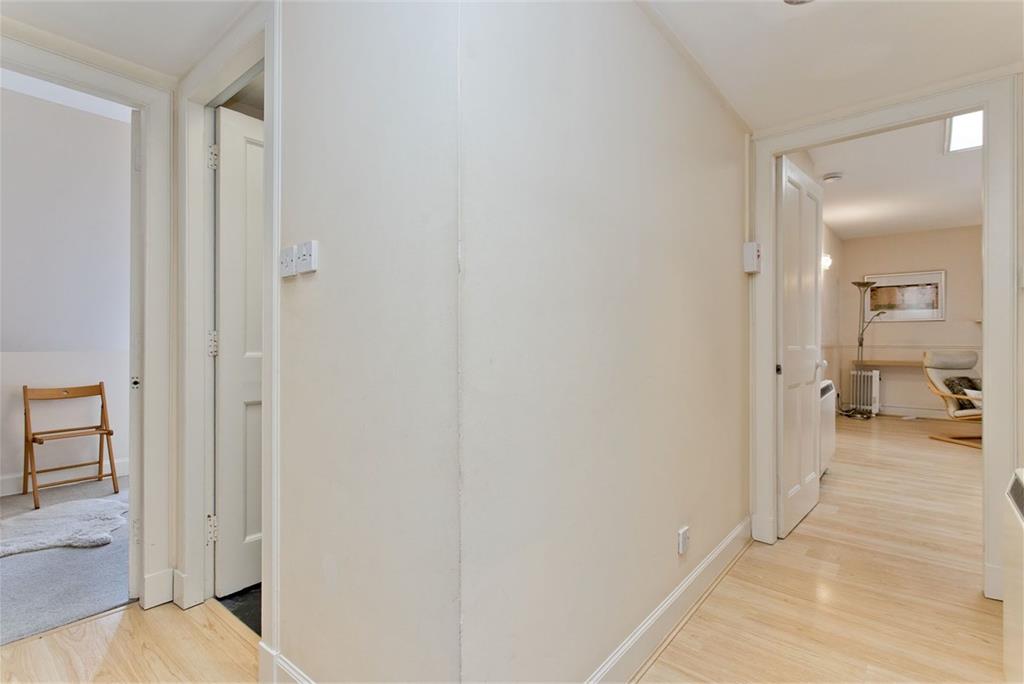23 Cordiners Land,
70 West Port,
Edinburgh,
EH1 2LF - image 11
