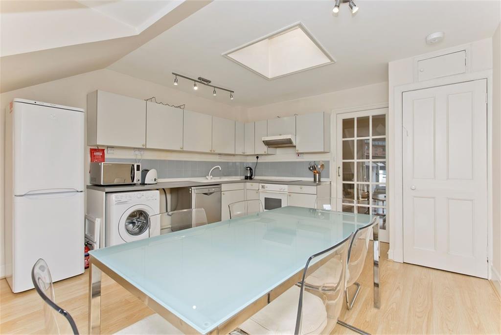 23 Cordiners Land,
70 West Port,
Edinburgh,
EH1 2LF - image 5