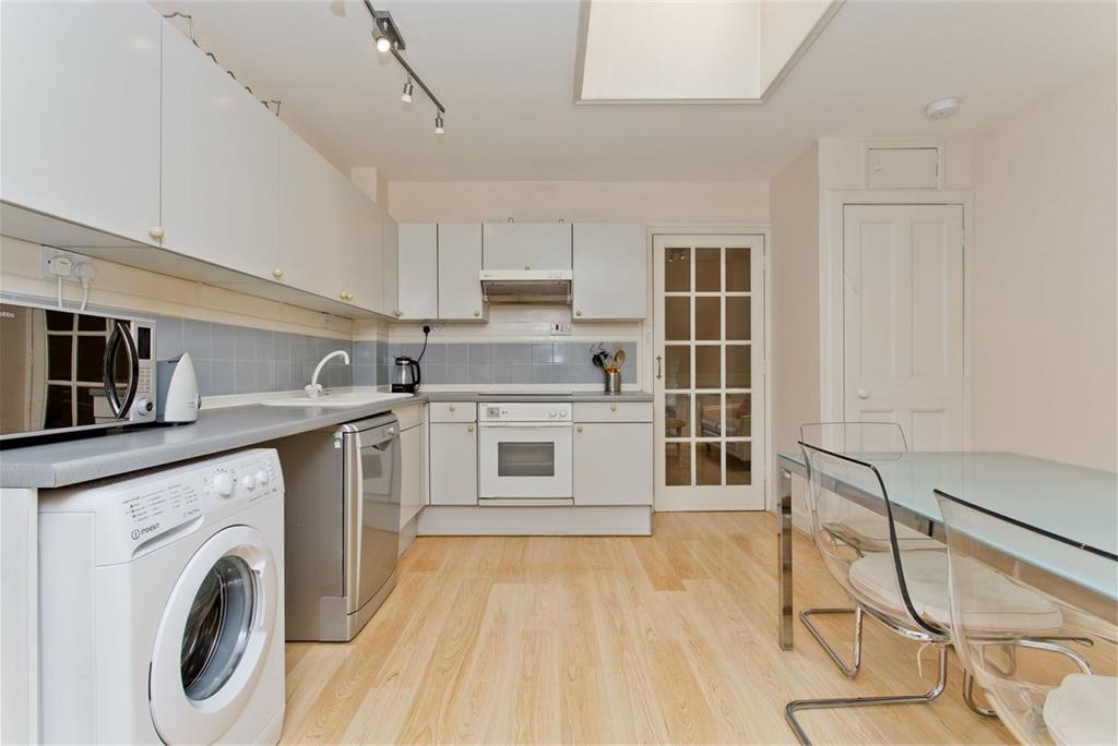 23 Cordiners Land,
70 West Port,
Edinburgh,
EH1 2LF - image 7
