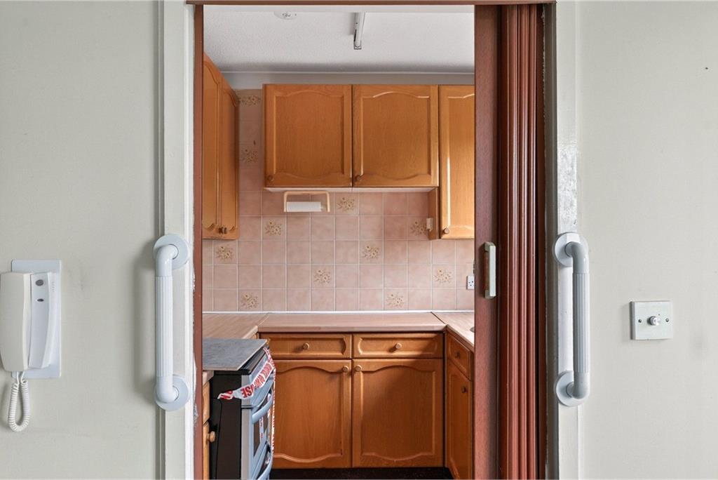 Flat 50, Homescott House, 6 Goldenacre Terrace, Edinburgh, EH3 5RE - image 6