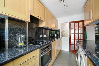 129/3 Granton Road, Trinity, Edinburgh, EH5 3NJ - image 5