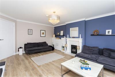 6 Cypress Glade, Livingston, EH54 9JH - image 3