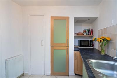 8/5 Dean Path, Dean, Edinburgh, EH4 3BA - image 8