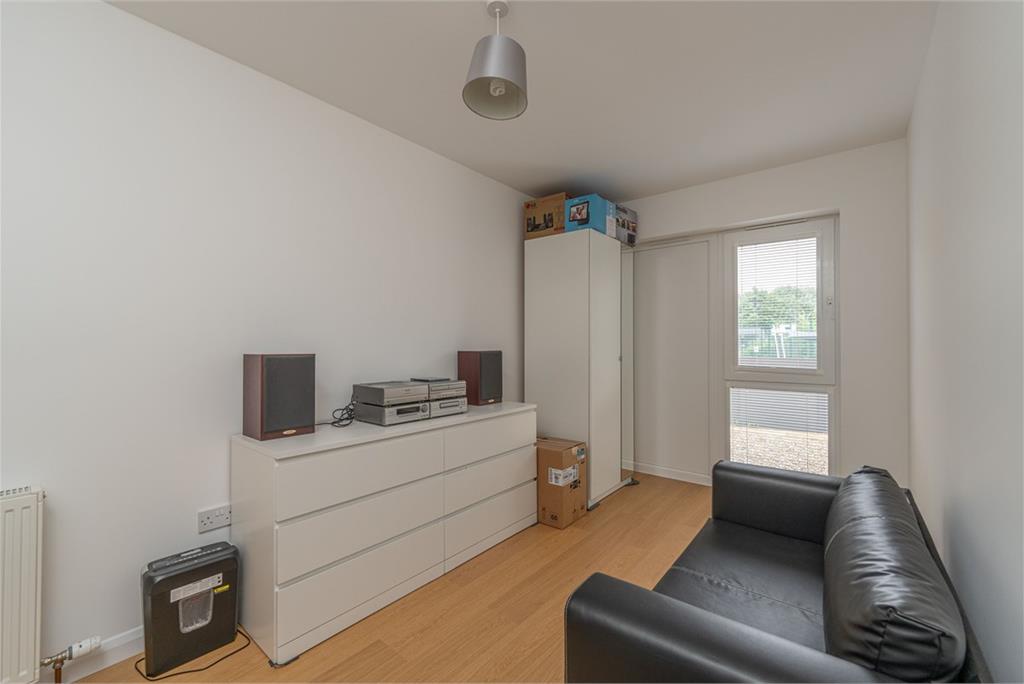 Flat 2,
62 Loaning Road,
Edinburgh,
EH7 6JQ - image 13