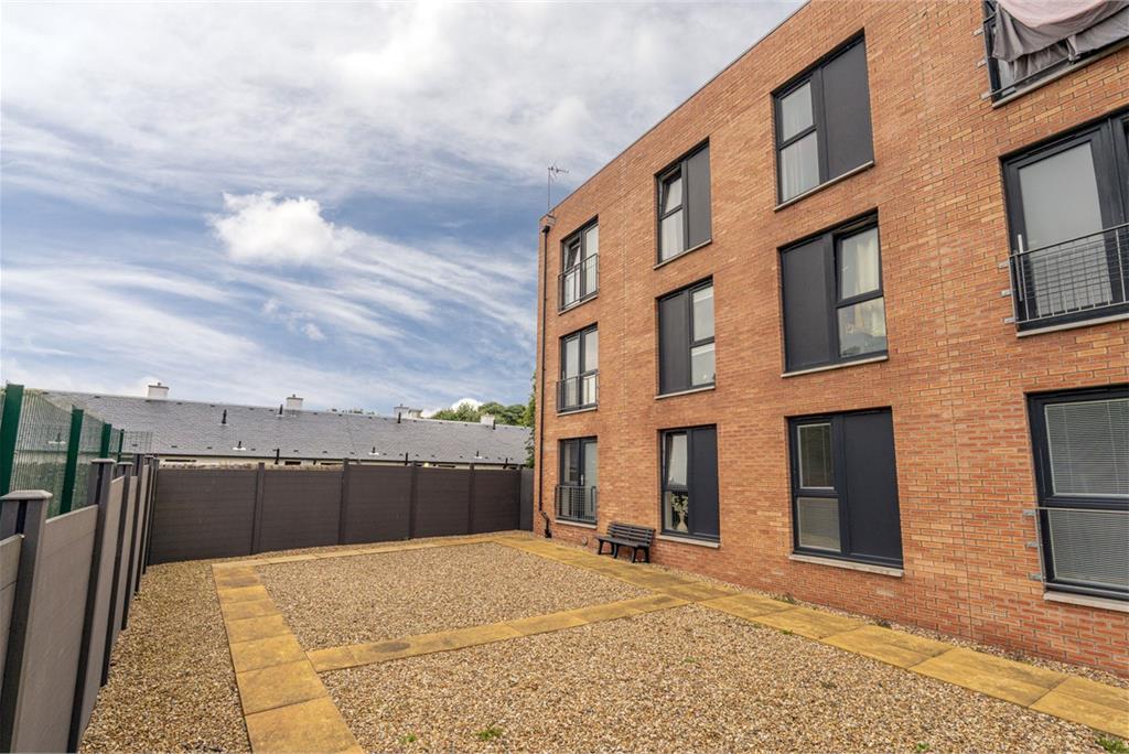 Flat 2,
62 Loaning Road,
Edinburgh,
EH7 6JQ - image 21